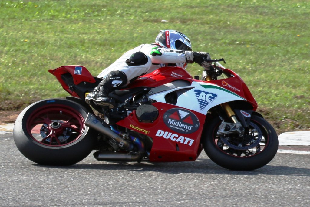 René Prang fik mere fart i sin Ducati V4 S
(Foto: Erling Prang)